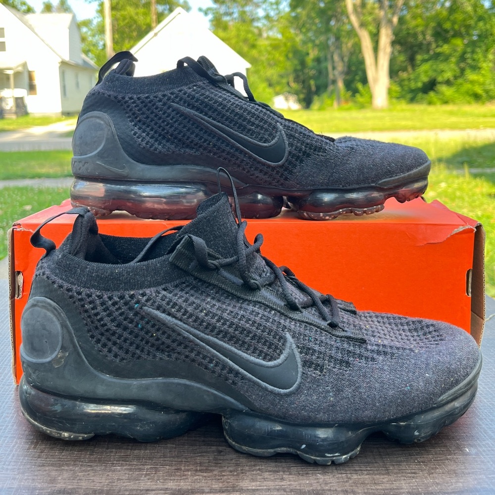 Men’s 10.5 Nike Air VaporMax